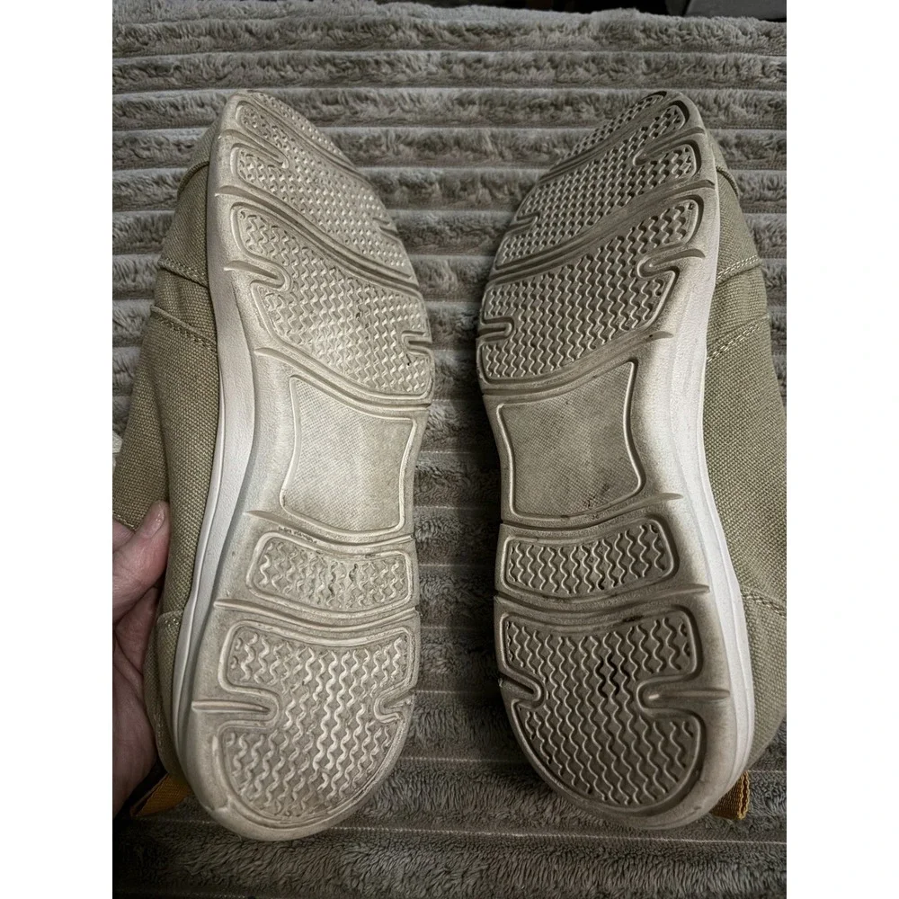 Clarks Men's  Size 10 M Khaki‎ Tan Canvas Lightweight Lace Up Casual Shoes